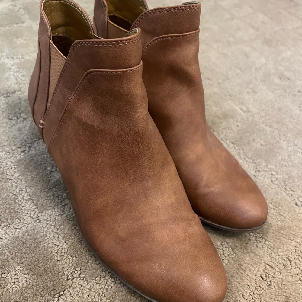 Circus by Sam Edelman Tan Ankle Booties